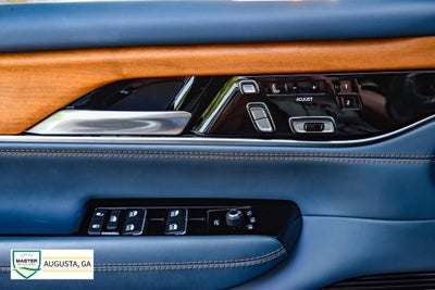 2022 Jeep Grand Wagoneer Series III