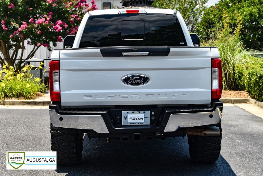 2017 Ford Super Duty F-250 SRW Lariat