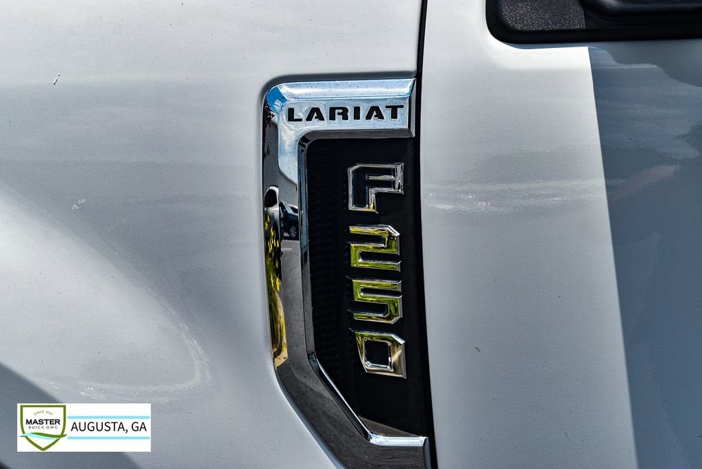 2017 Ford Super Duty F-250 SRW Lariat