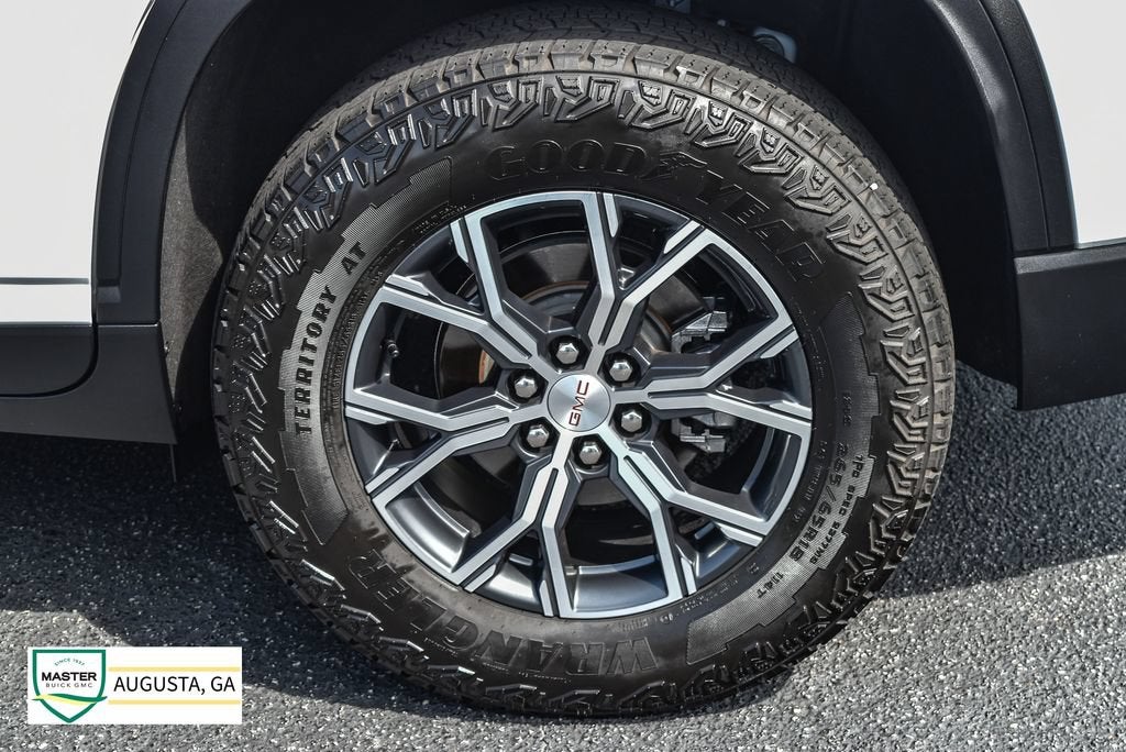2025 GMC Acadia AT4