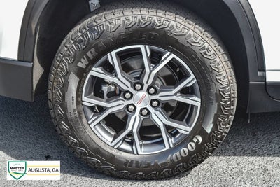 2025 GMC Acadia AT4