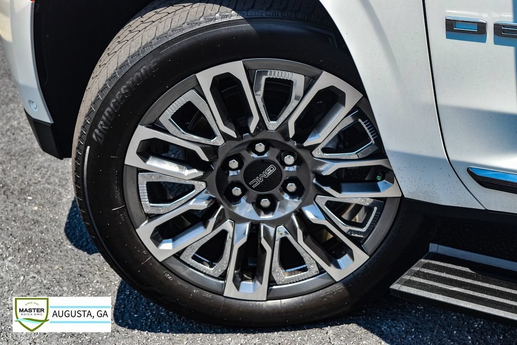 2024 GMC Yukon Denali Ultimate