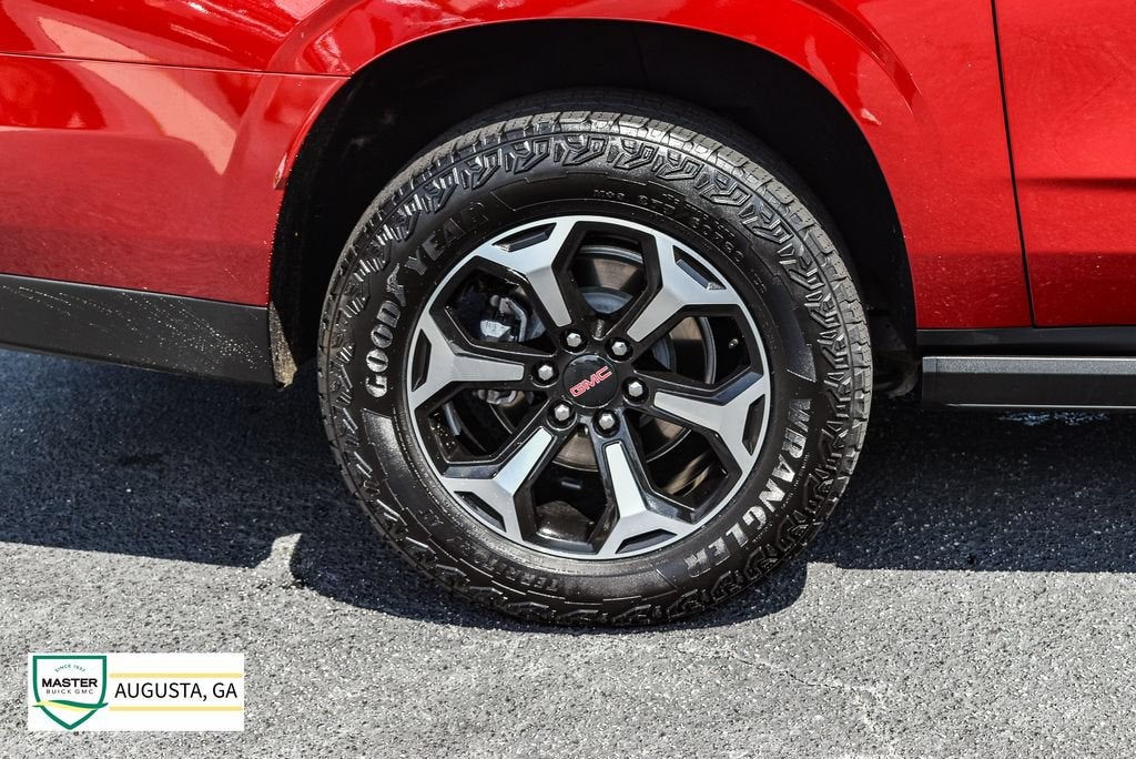 2025 GMC Yukon XL AT4