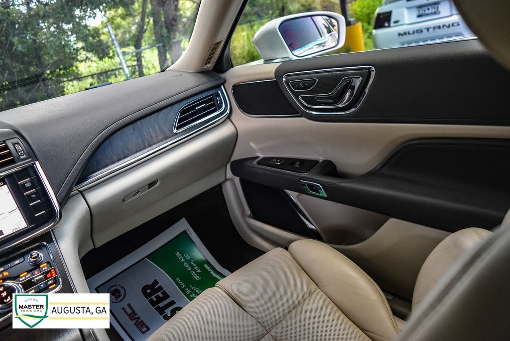 2019 Lincoln Continental Select