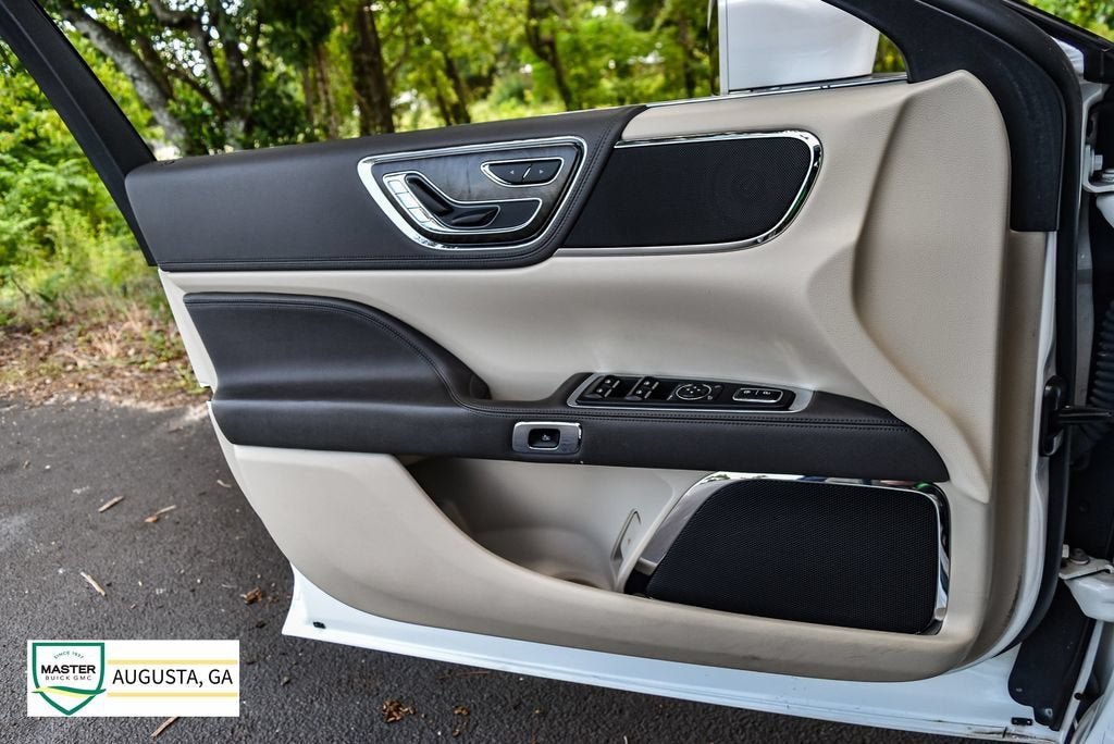 2019 Lincoln Continental Select