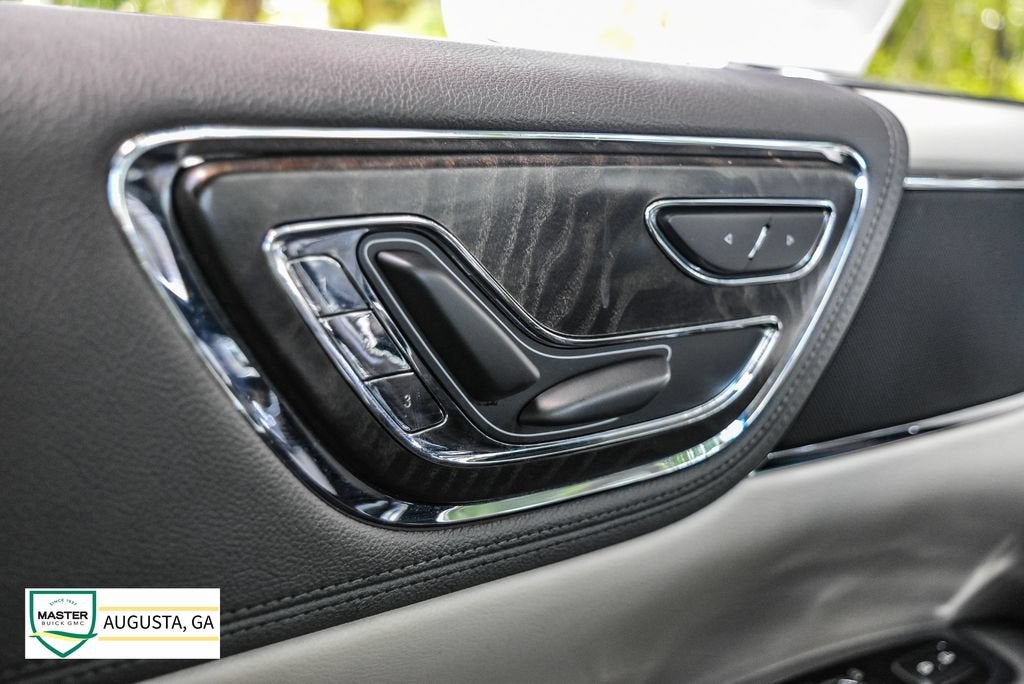 2019 Lincoln Continental Select
