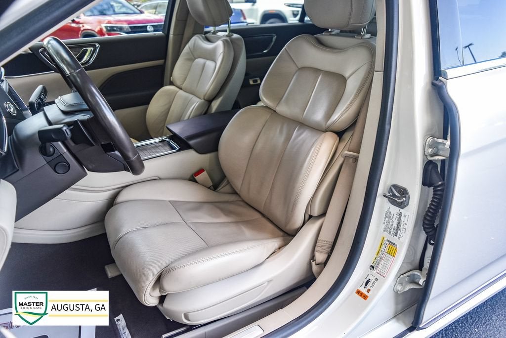 2019 Lincoln Continental Select