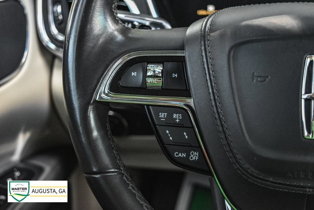 2019 Lincoln Continental Select