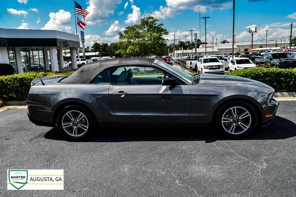 2011 Ford Mustang V6