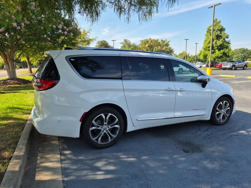 2025 Chrysler Pacifica Pinnacle