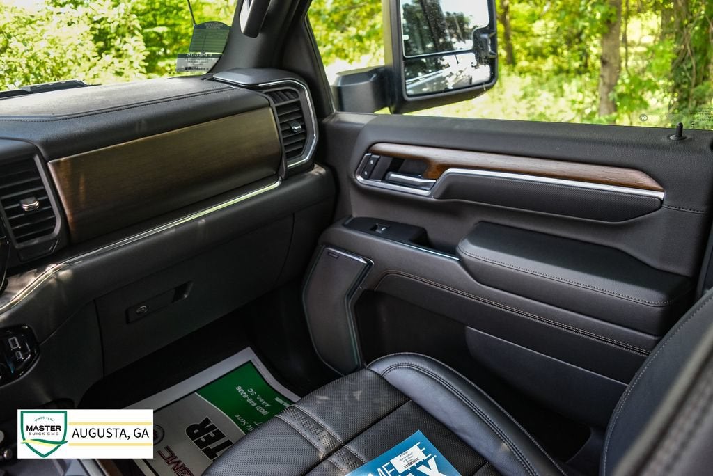 2025 Chevrolet Silverado 3500 HD High Country