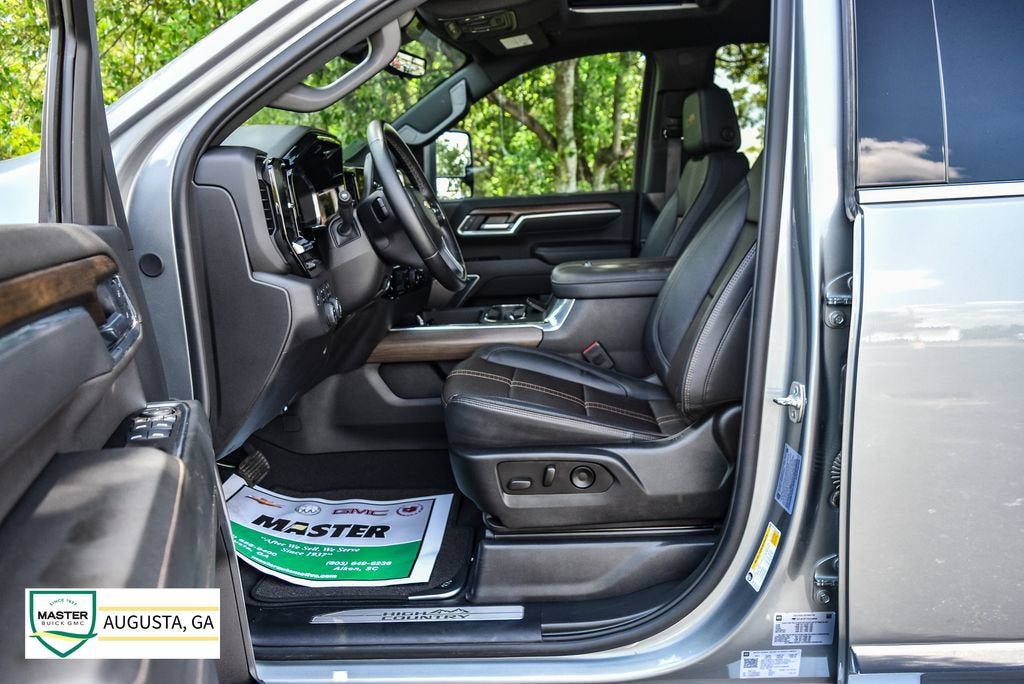 2025 Chevrolet Silverado 3500 HD High Country