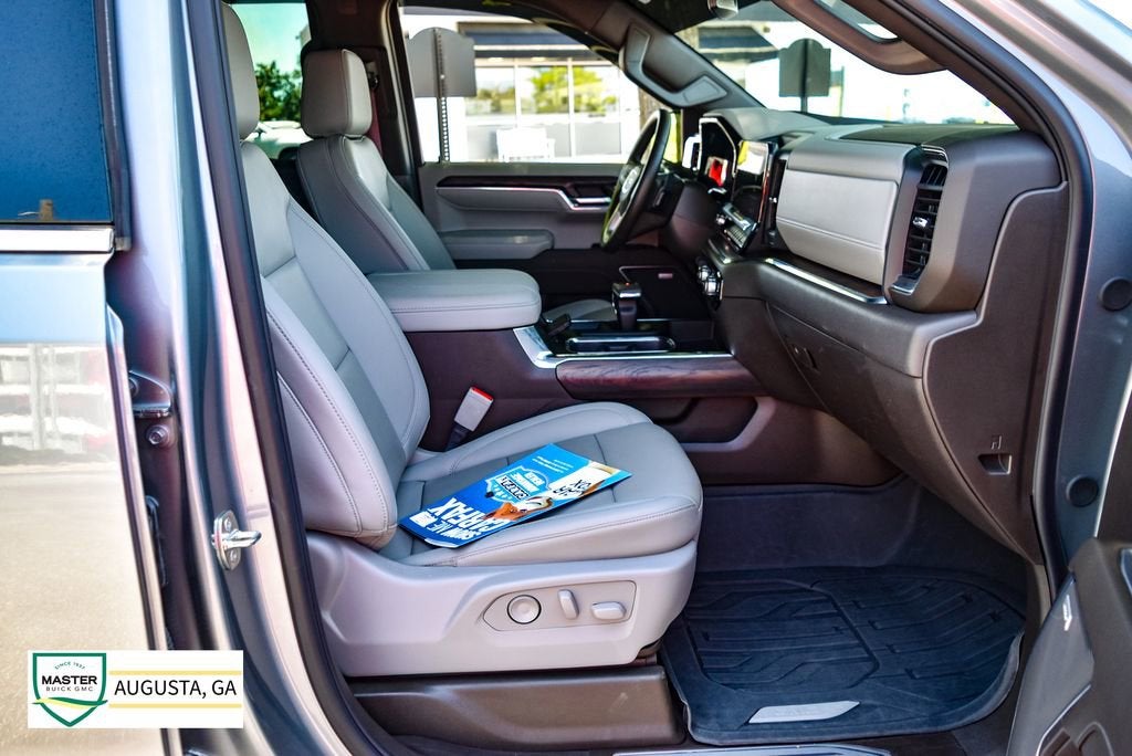 2024 GMC Sierra 1500 SLT