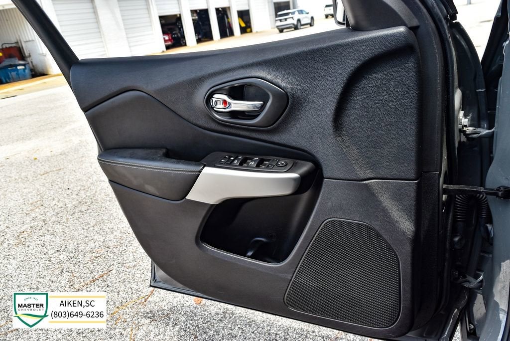 2022 Jeep Cherokee X