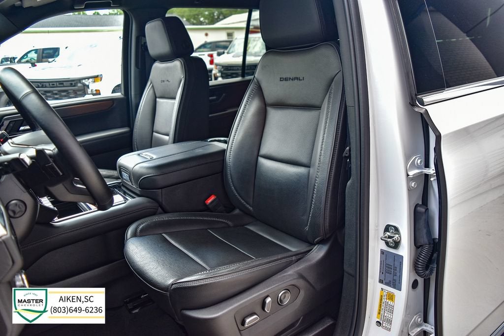2025 GMC Yukon Denali