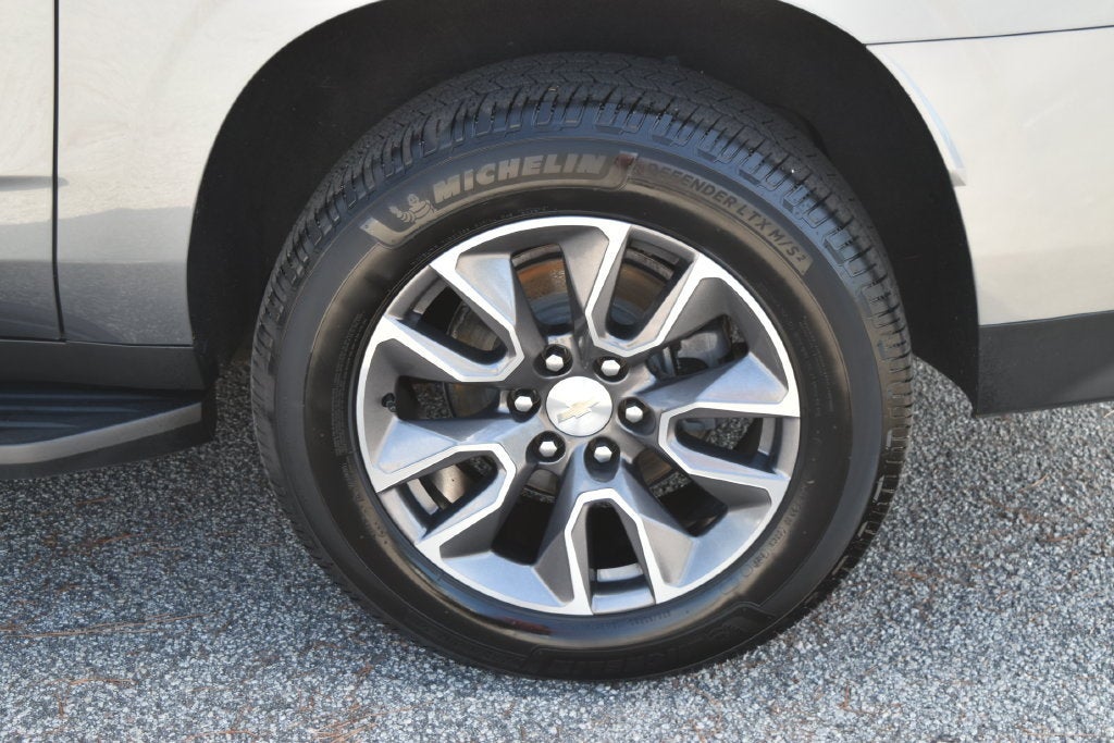 2022 Chevrolet Suburban LT