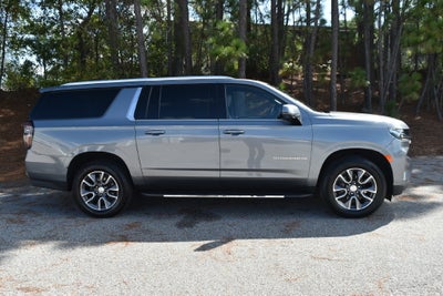 2022 Chevrolet Suburban LT