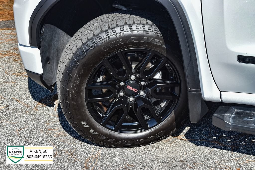 2025 GMC Sierra 1500 Elevation