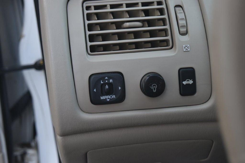 2003 Toyota Avalon XL